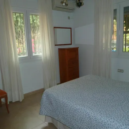With 2 Bedrooms In Sevilla, With Wifi * Sevilla