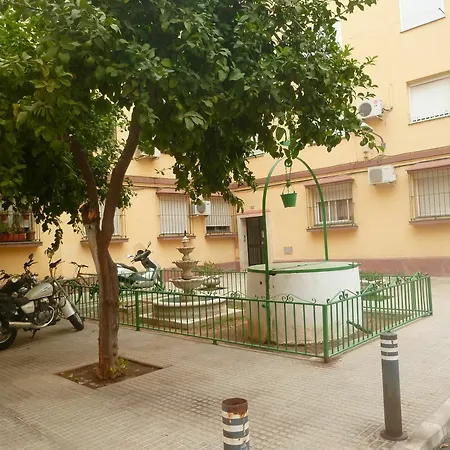 With 2 Bedrooms In Sevilla, With Wifi
